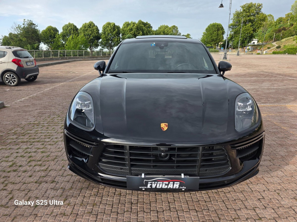 Porsche Macan Turbo (17)