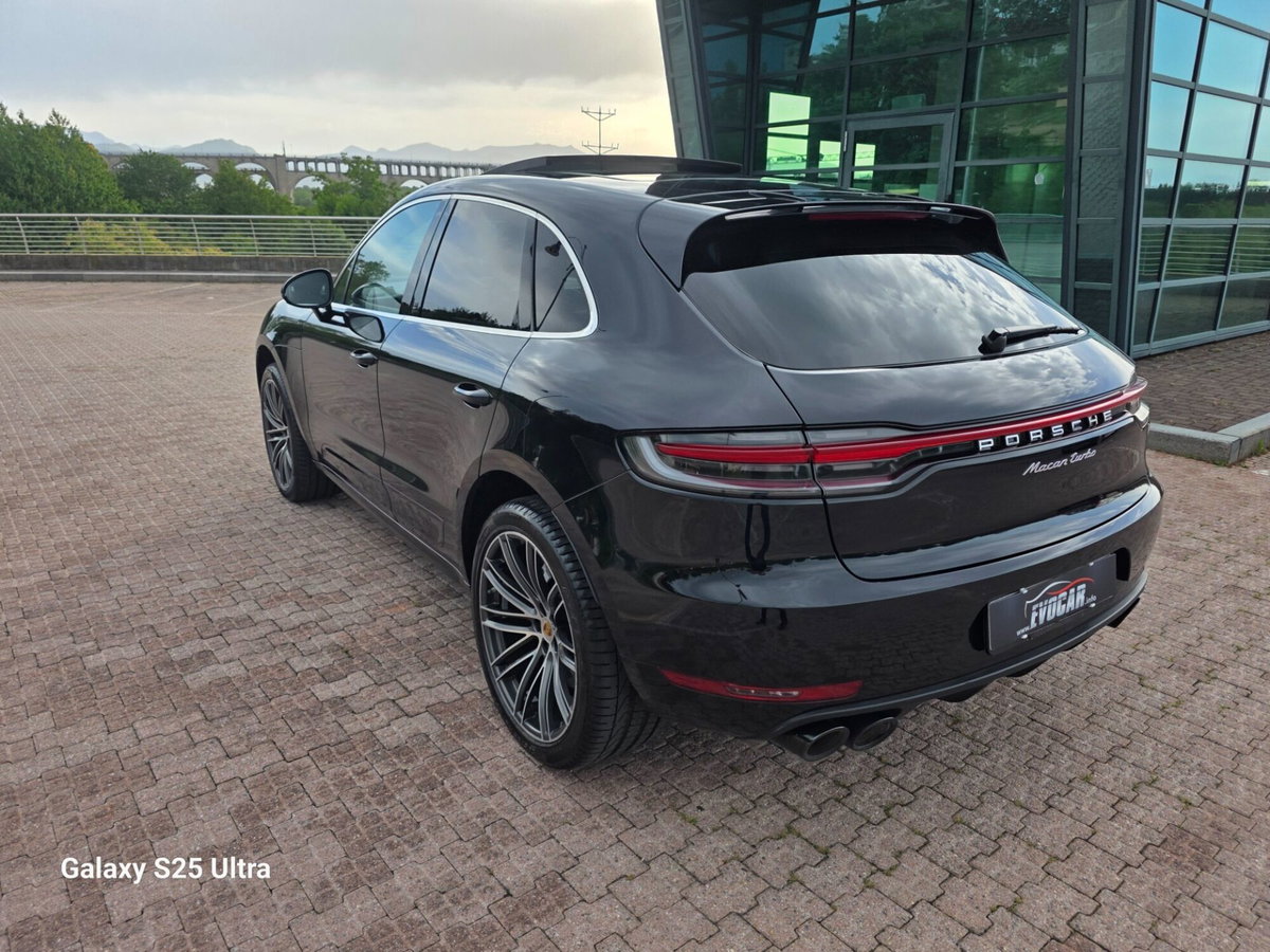 Porsche Macan Turbo (6)