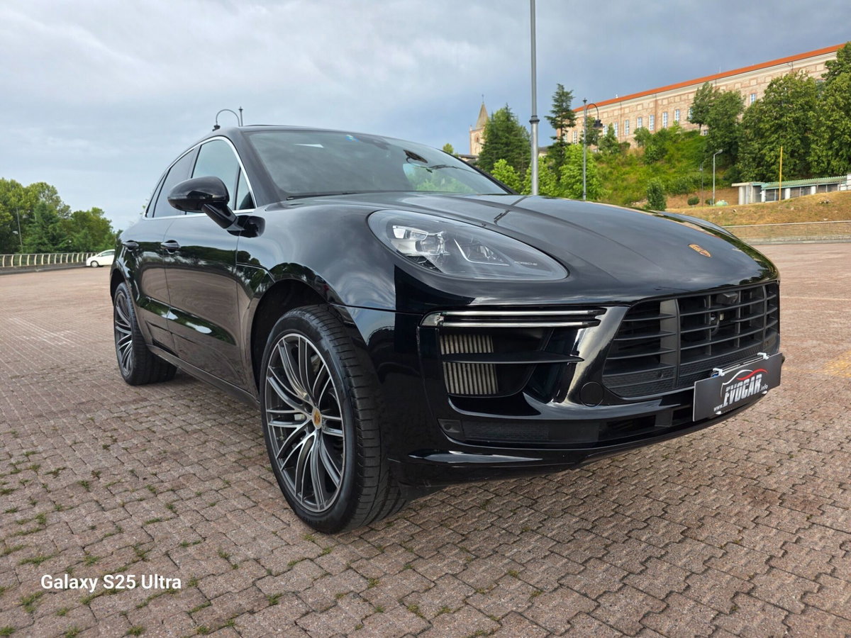Porsche Macan Turbo (8)