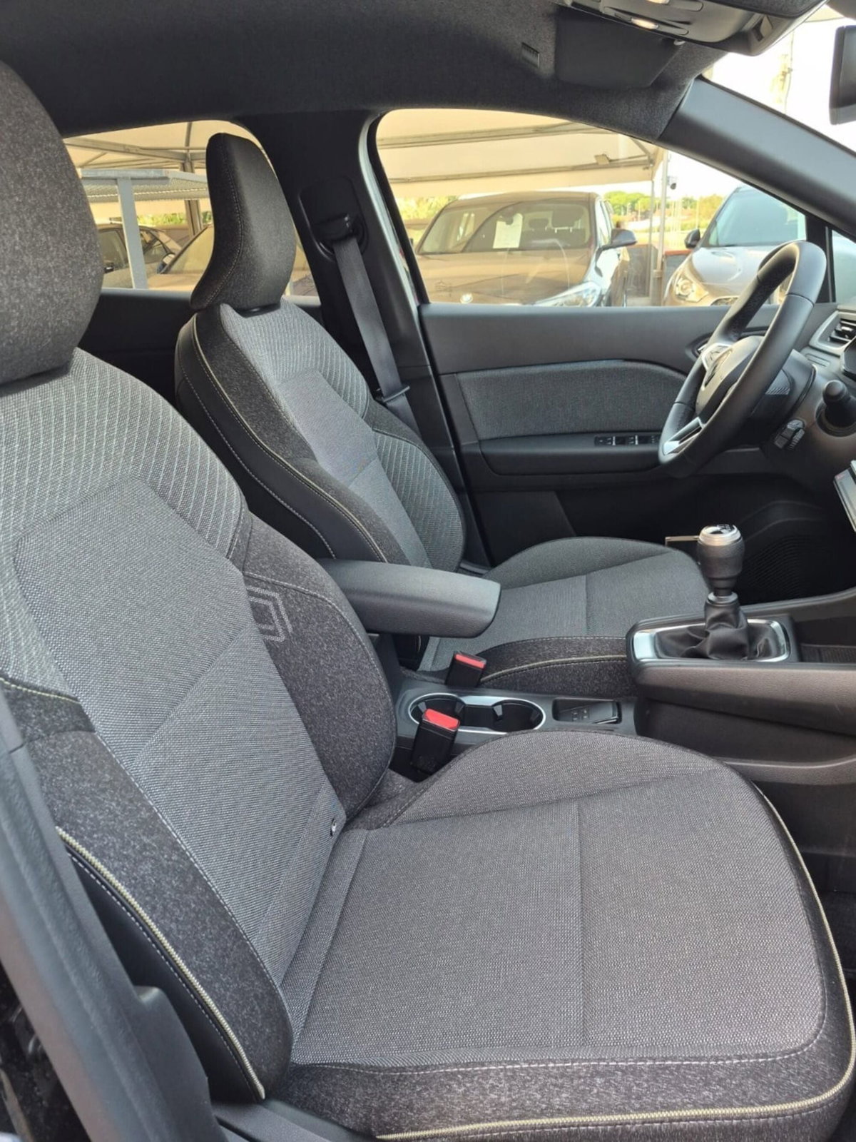 Renault Captur TCe 90 CV Techno (12)