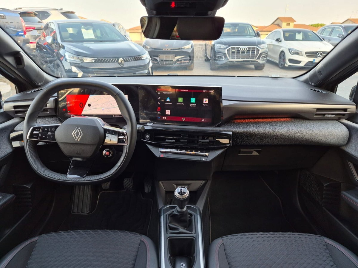 Renault Clio TCe 90 CV 5 porte Techno (9)