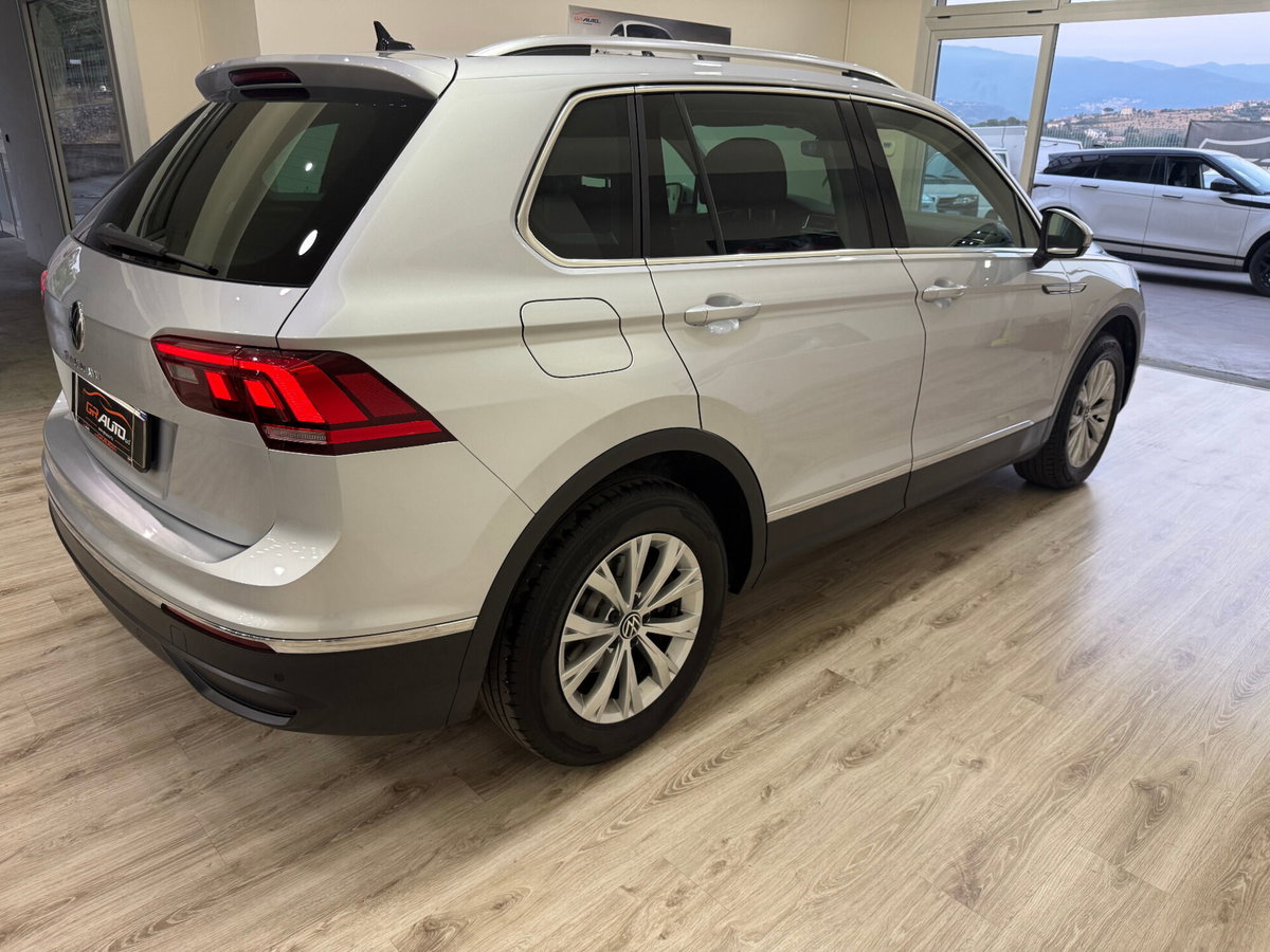 Volkswagen Tiguan 2.0 TDI 150 CV SCR DSG 4MOTION Elegance (5)