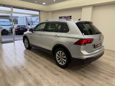 Volkswagen Tiguan 2.0 TDI 150 CV SCR DSG 4MOTION Elegance (7)