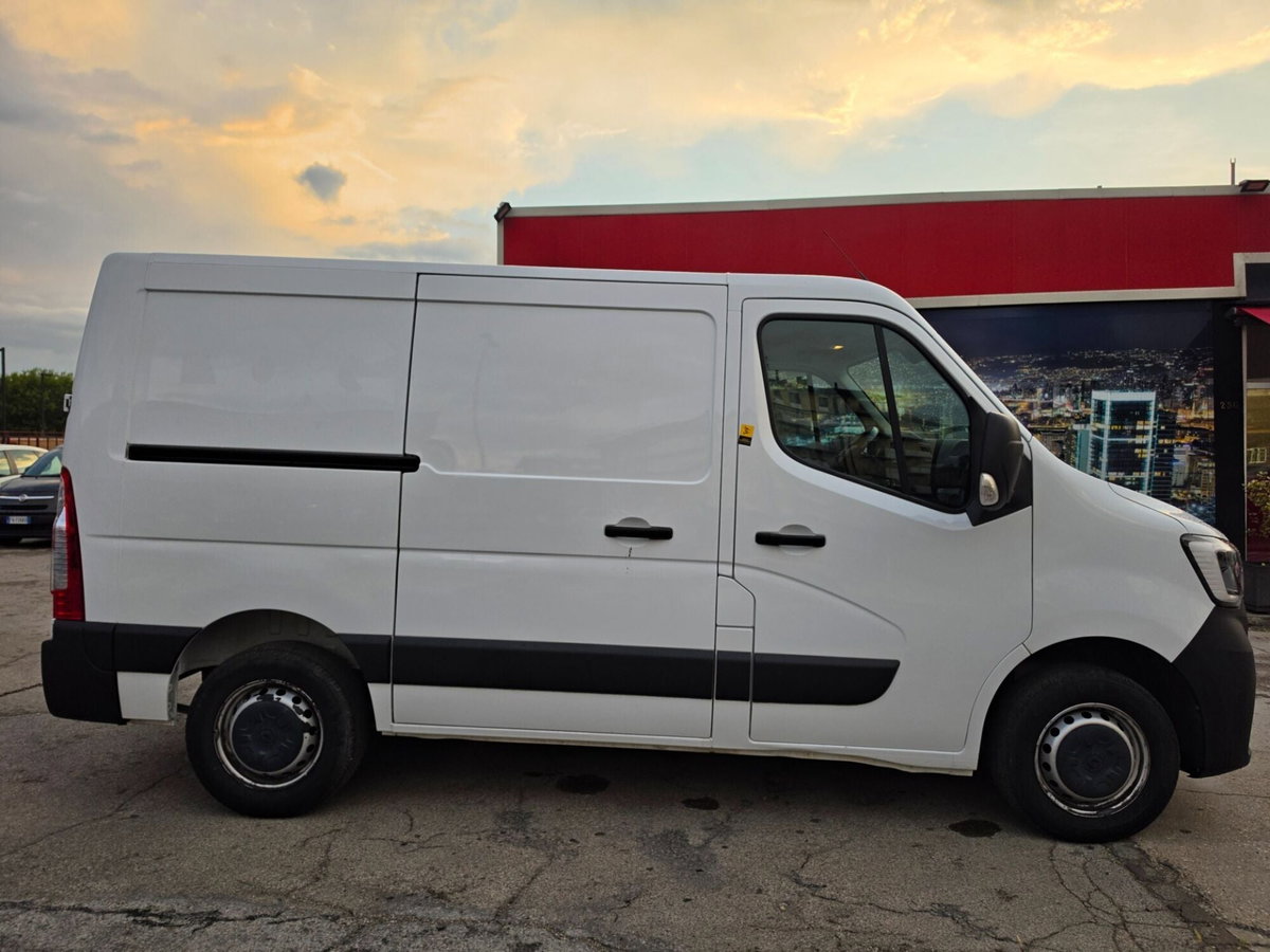 Renault Master Furgone T35 2.3 dCi 135 PL-TM Furgone Ice Plus (14)
