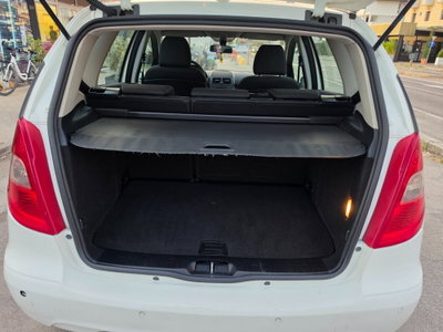 Mercedes-Benz Classe A 160 BlueEFFICIENCY Coupé Special Edition (3)