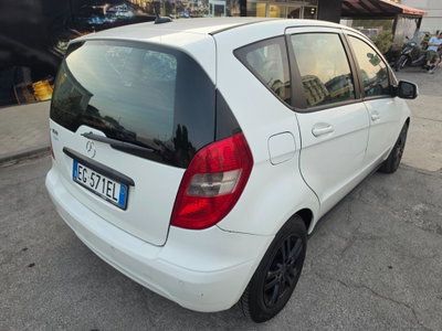 Mercedes-Benz Classe A 160 BlueEFFICIENCY Coupé Special Edition (8)