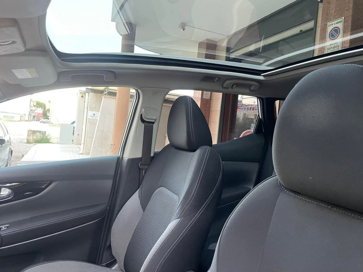 Nissan Qashqai 1.7 dCi 150 CV 4WD CVT N-Connecta (16)