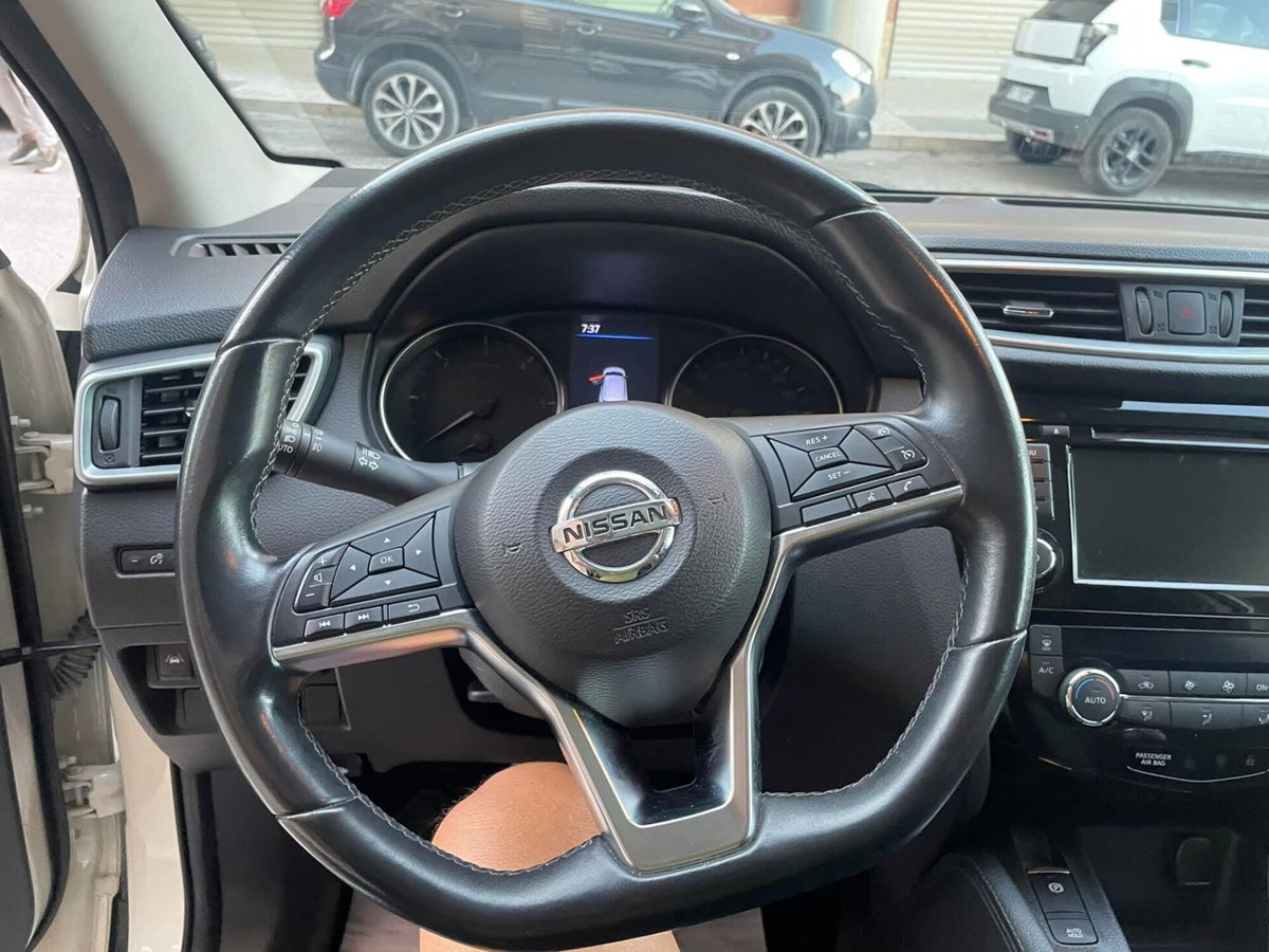 Nissan Qashqai 1.7 dCi 150 CV 4WD CVT N-Connecta (17)