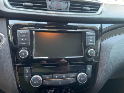 Nissan Qashqai 1.7 dCi 150 CV 4WD CVT N-Connecta (18)