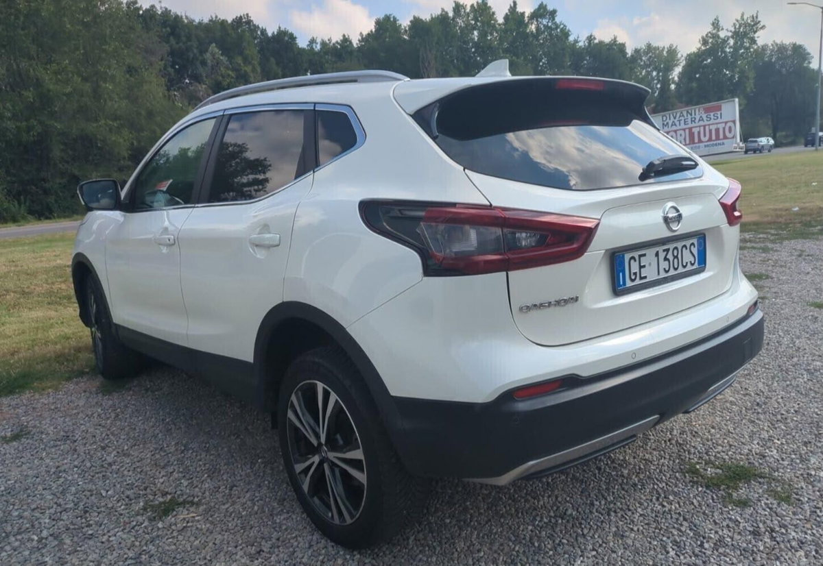 Nissan Qashqai 1.7 dCi 150 CV 4WD CVT N-Connecta (4)