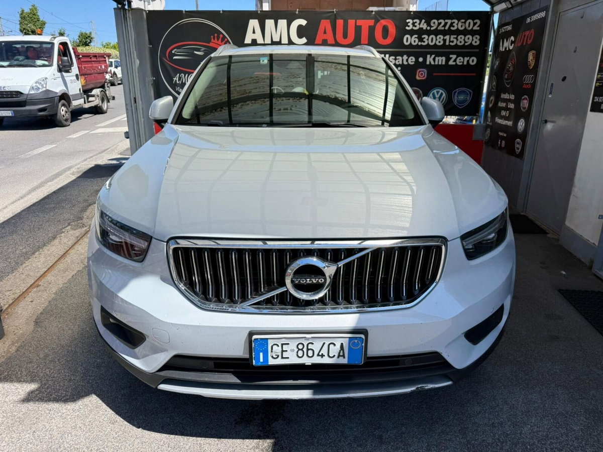 Volvo XC40 T4 Recharge Plug-in Hybrid R-design (2)