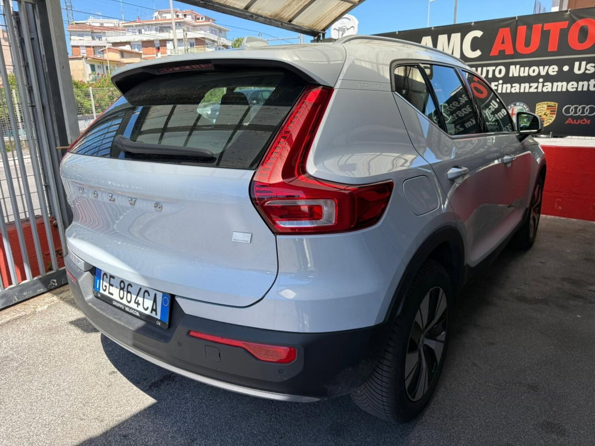 Volvo XC40 T4 Recharge Plug-in Hybrid R-design (7)