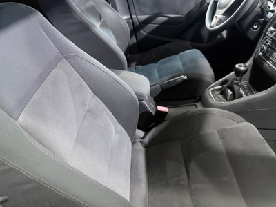 Volkswagen Golf 1.6 TDI DPF 5p. Highline (10)