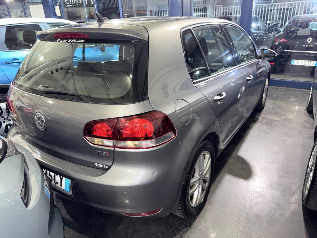 Volkswagen Golf 1.6 TDI DPF 5p. Highline (3)