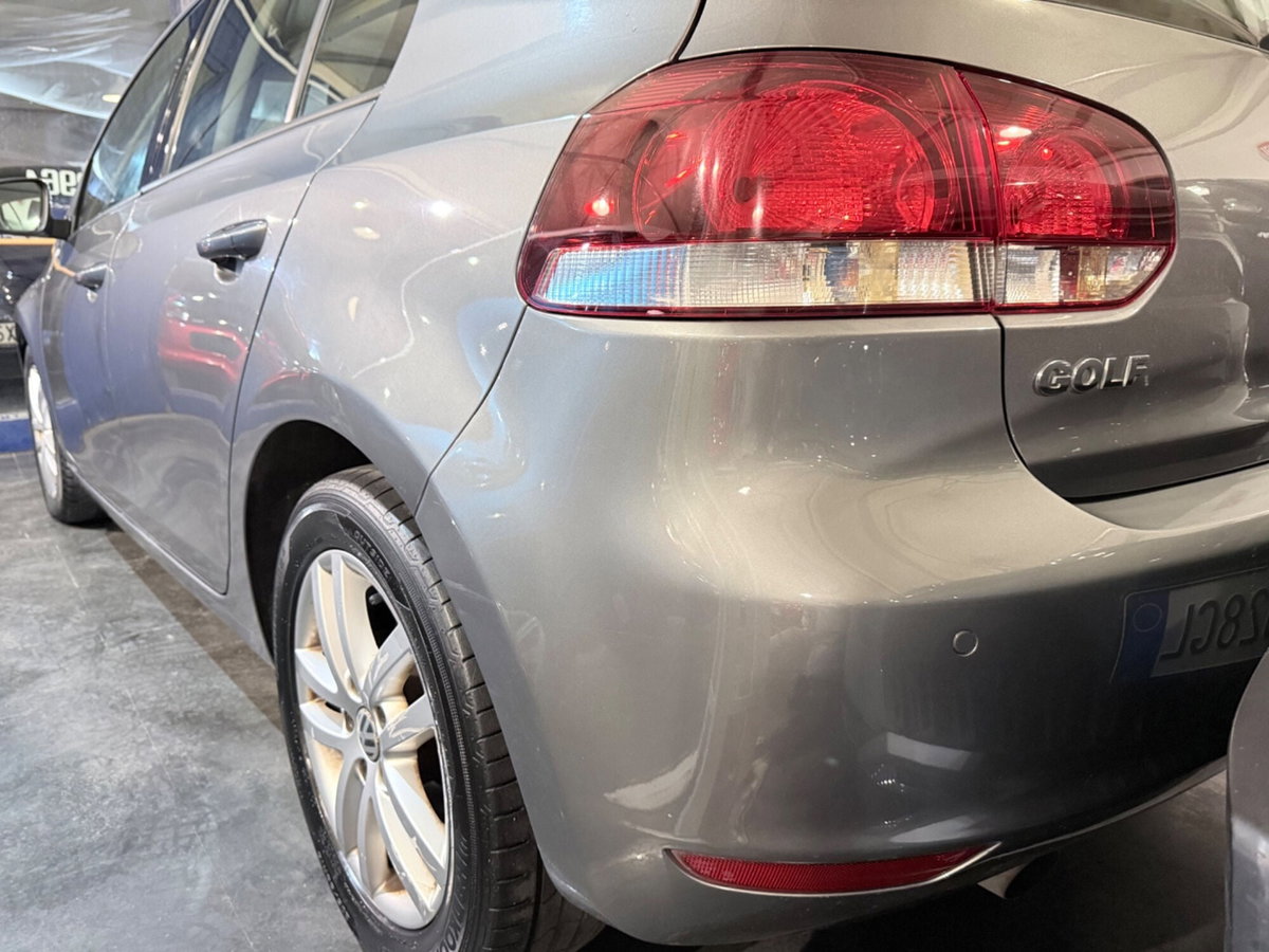 Volkswagen Golf 1.6 TDI DPF 5p. Highline (5)
