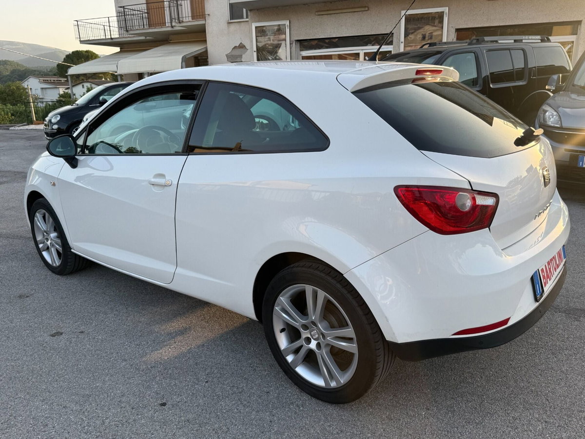 SEAT Ibiza SC 1.2 70 CV 3 porte Reference (4)