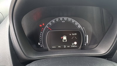 Toyota Aygo X 1.0 VVT-i 72 CV 5p. Undercover S-CVT (13)