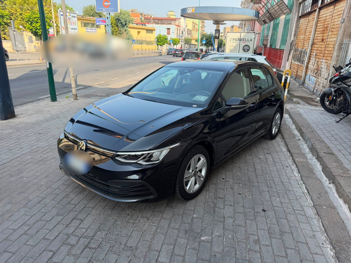 Volkswagen Golf 1.0 TSI EVO Life (2)