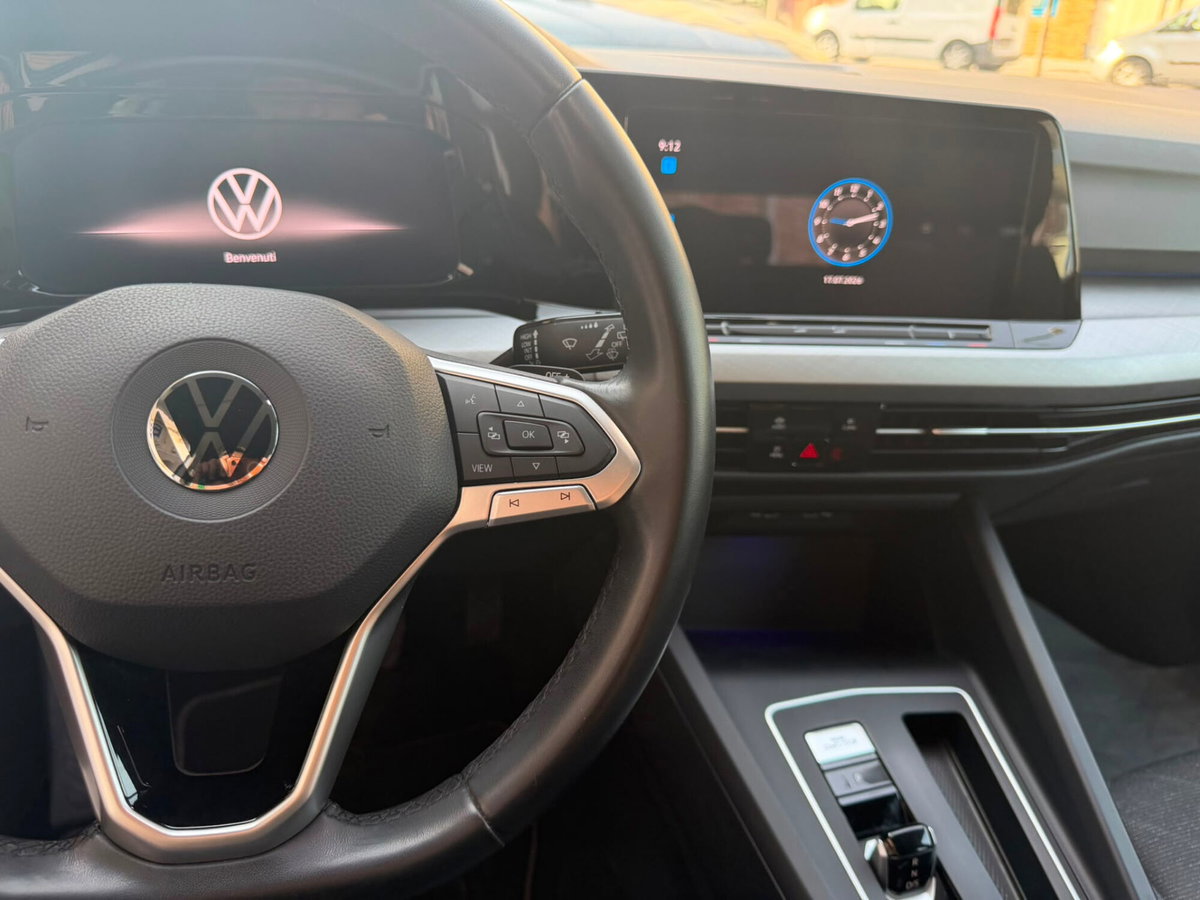 Volkswagen Golf 1.0 TSI EVO Life (5)