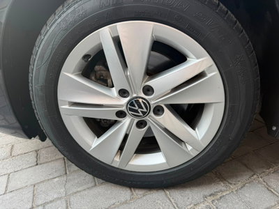 Volkswagen Golf 1.0 TSI EVO Life (6)