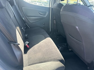 Lancia Ypsilon 1.2 69 CV 5 porte GPL Ecochic Gold (16)