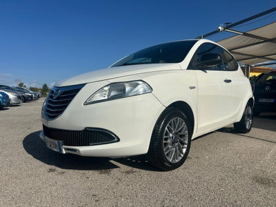Lancia Ypsilon 1.2 69 CV 5 porte GPL Ecochic Gold (9)