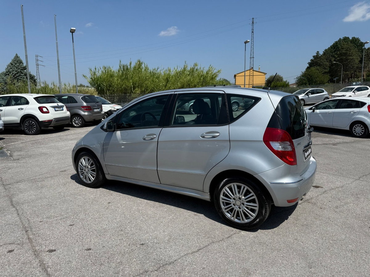 Mercedes-Benz Classe A 160 Special Edition (3)