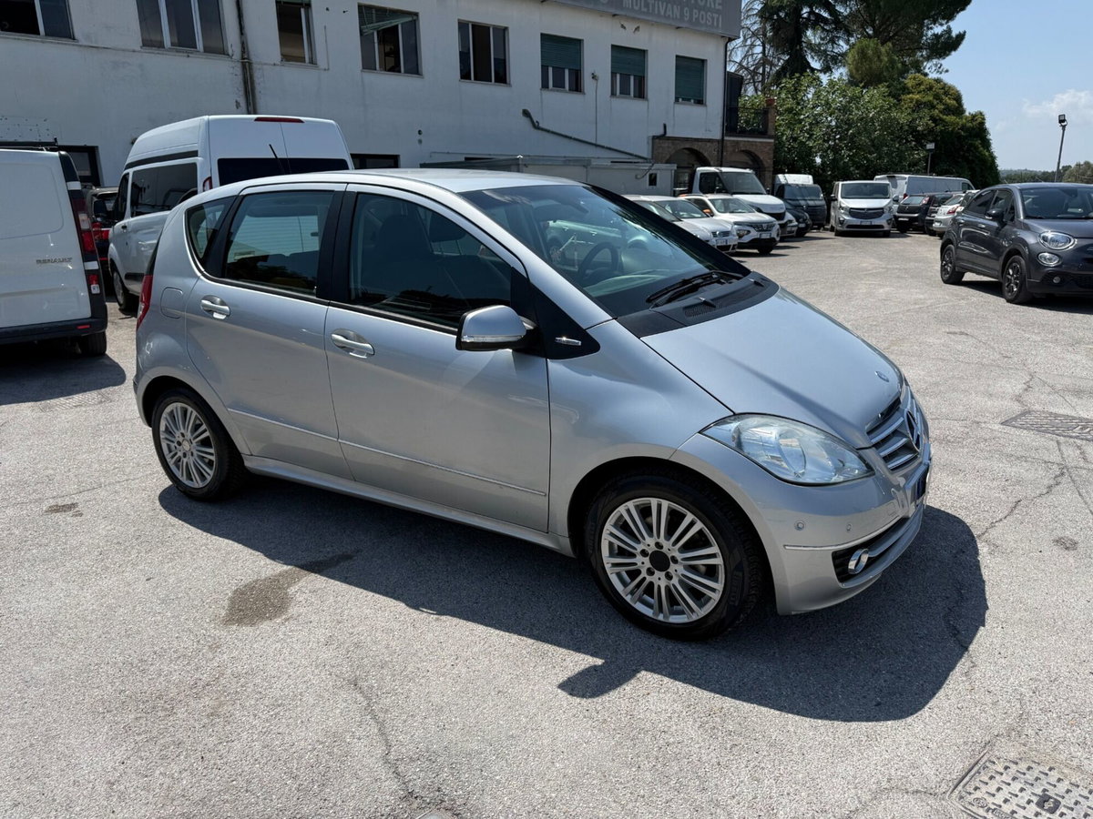 Mercedes-Benz Classe A 160 Special Edition (7)