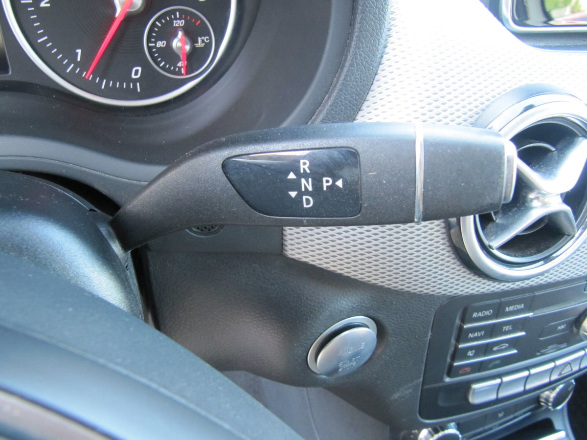 Mercedes-Benz Classe B 200 d Automatic 4Matic Premium (11)