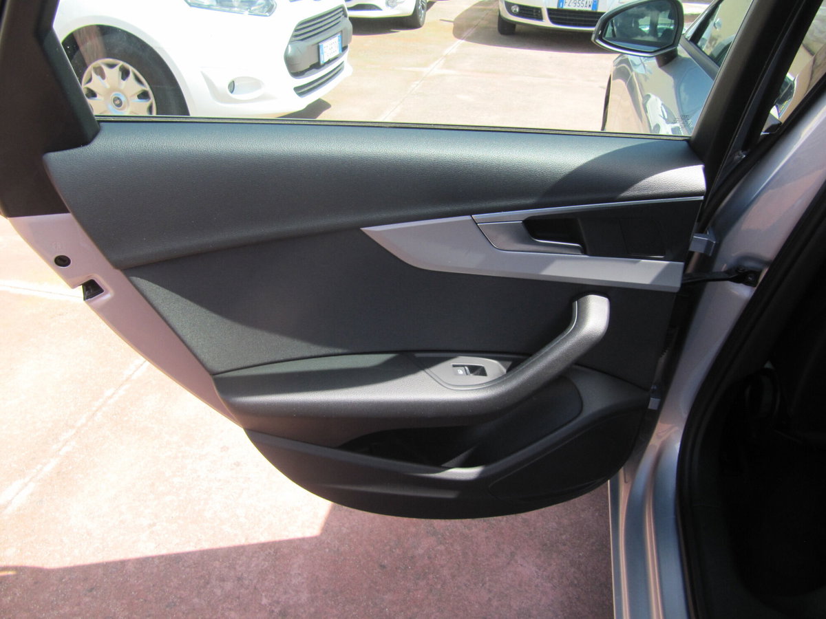 Audi A4 Avant 40 TDI quattro S tronic Business Advanced (10)