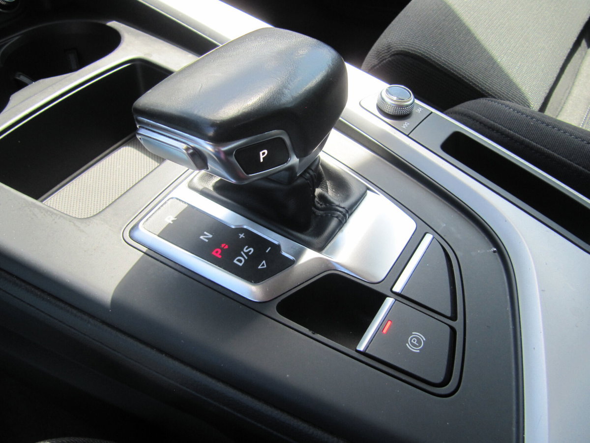 Audi A4 Avant 40 TDI quattro S tronic Business Advanced (14)