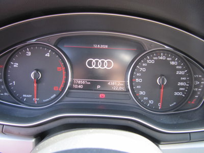 Audi A4 Avant 40 TDI quattro S tronic Business Advanced (18)
