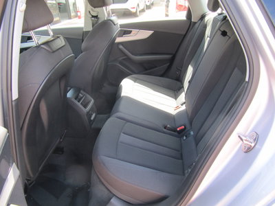 Audi A4 Avant 40 TDI quattro S tronic Business Advanced (19)