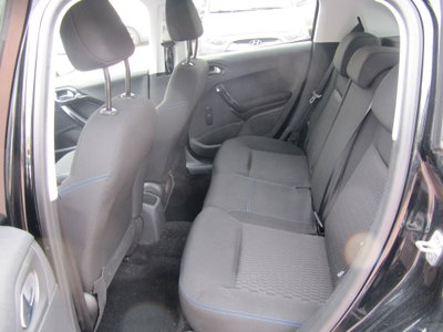 Peugeot 208 BlueHDi 100 Stop&Start 5 porte Allure (11)