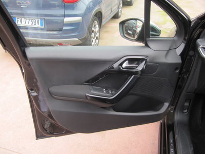 Peugeot 208 BlueHDi 100 Stop&Start 5 porte Allure (8)