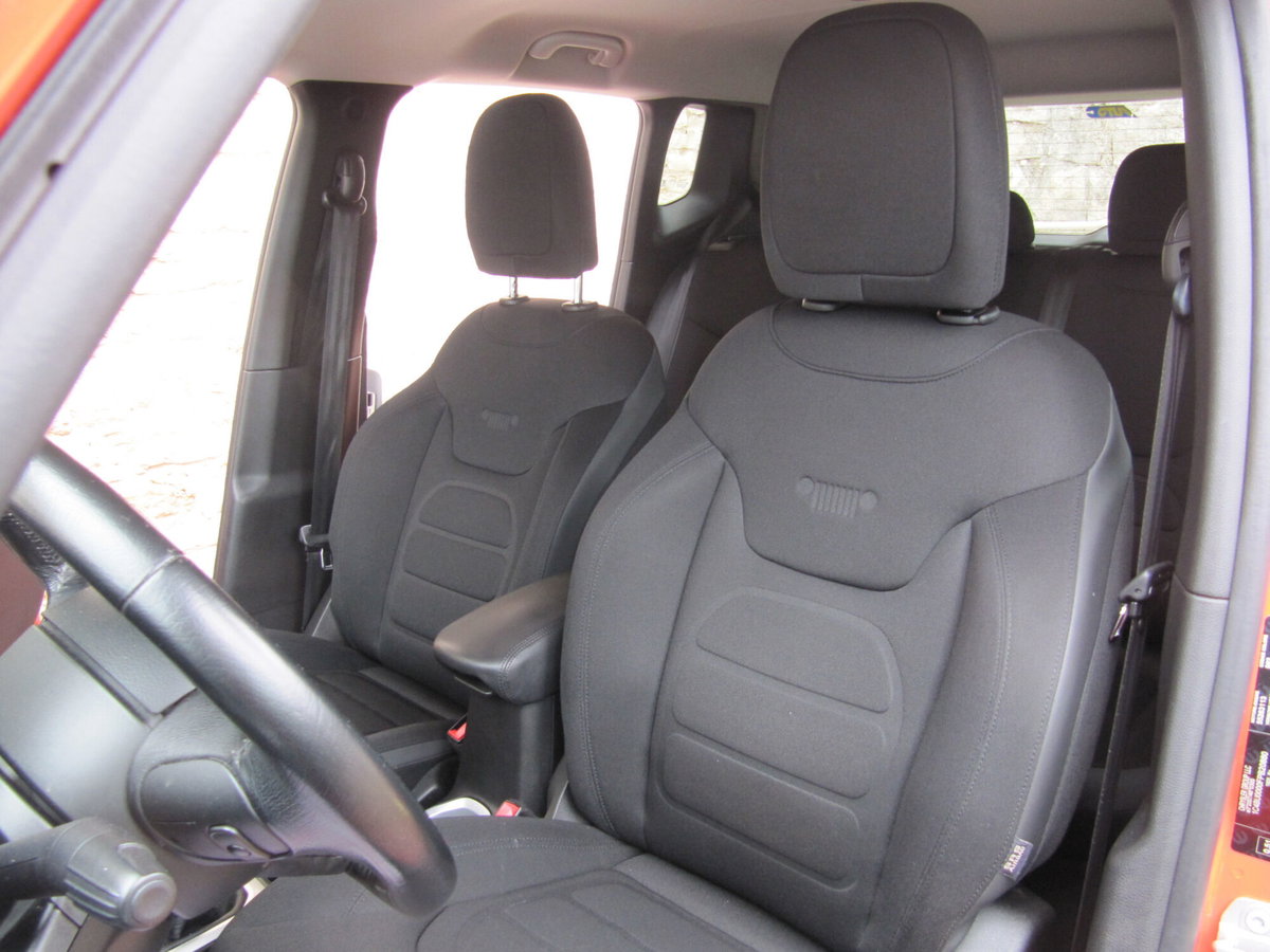Jeep Renegade 1.6 Mjt 120 CV Limited (10)