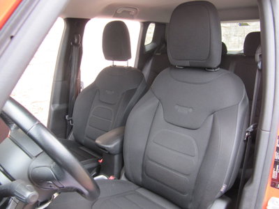 Jeep Renegade 1.6 Mjt 120 CV Limited (10)