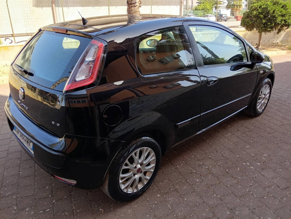Fiat Punto Evo 1.4 3 porte Dynamic GPL (7)