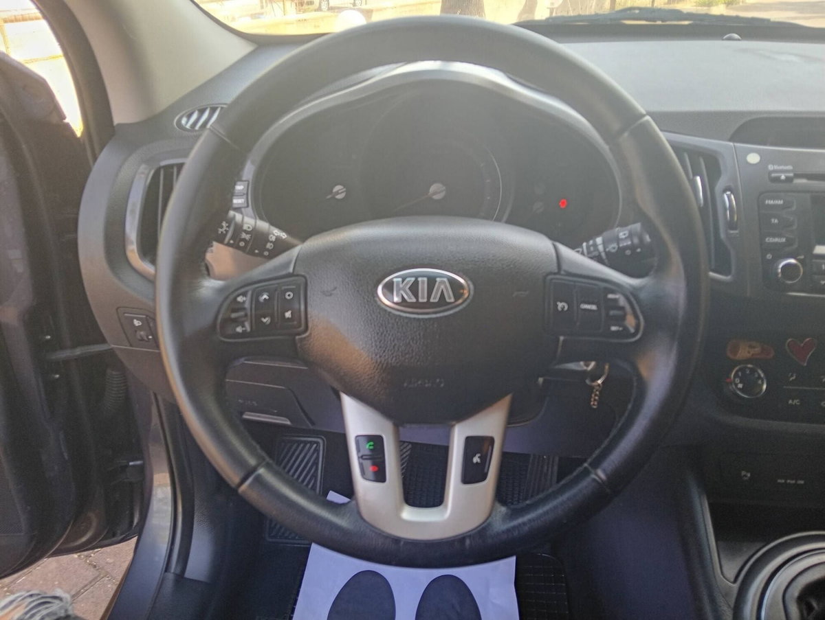 Kia Sportage 1.7 CRDI VGT 2WD Class (8)