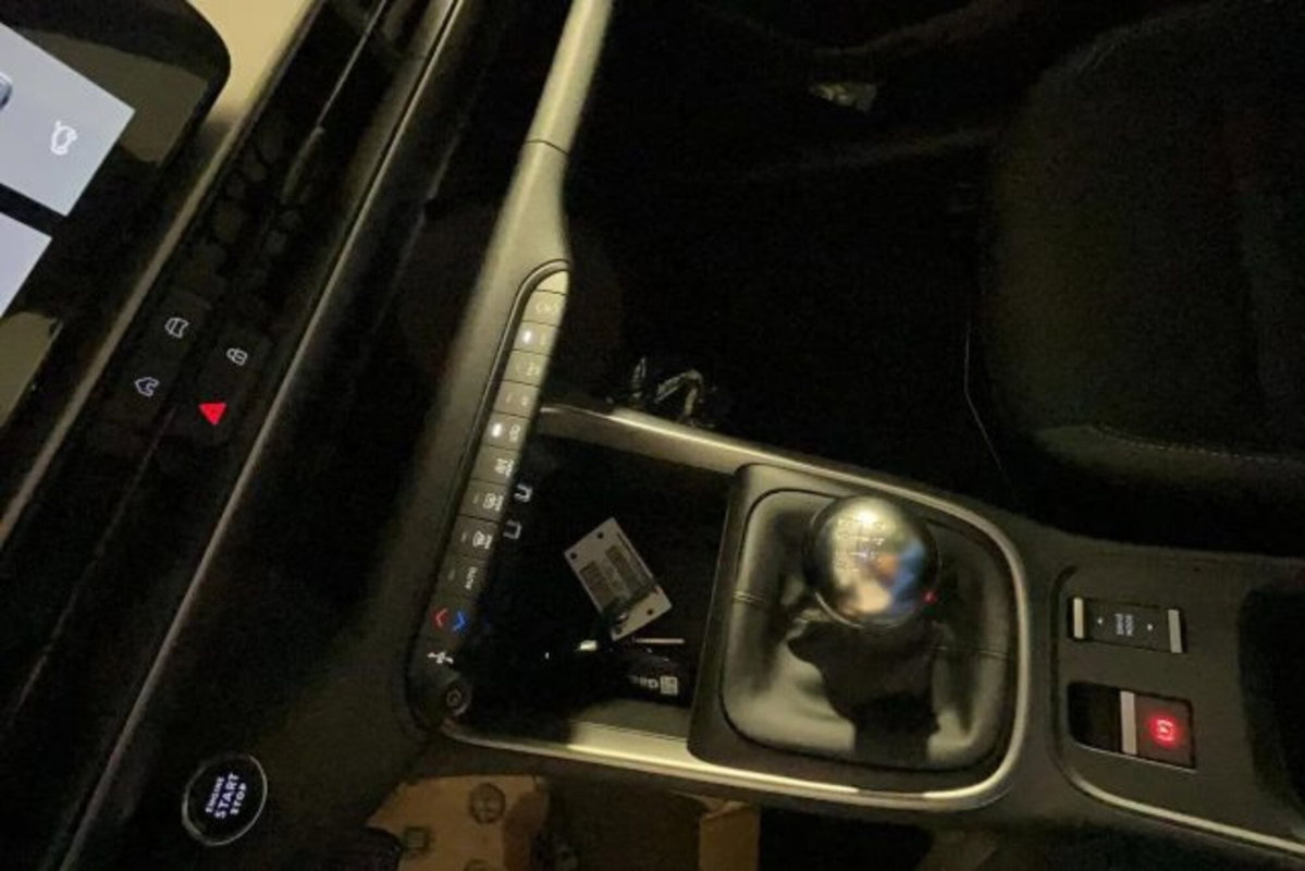 Jeep Avenger 1.2 turbo Summit fwd 100cv (14)