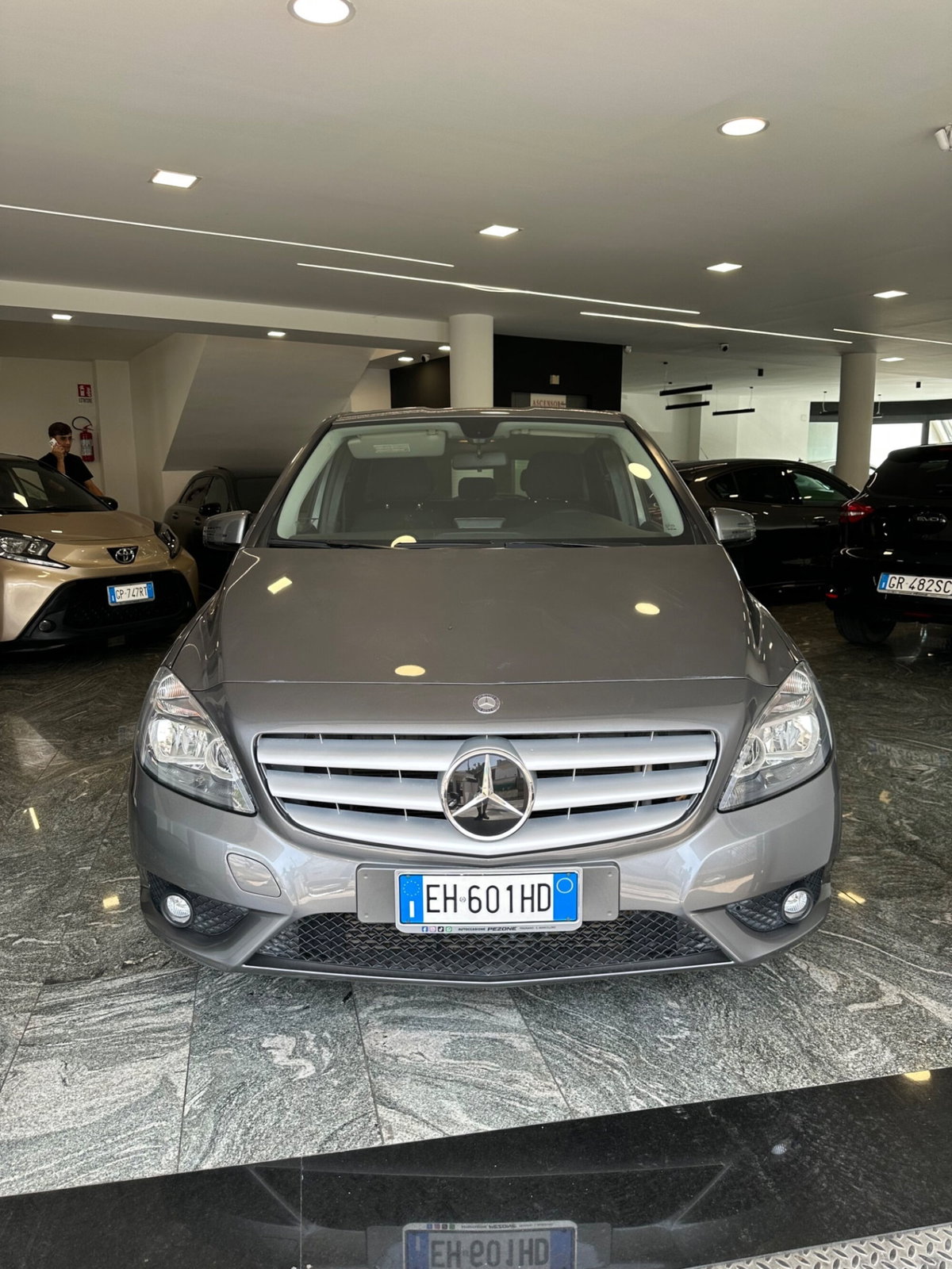 Mercedes-Benz Classe B 180 CDI Executive (2)