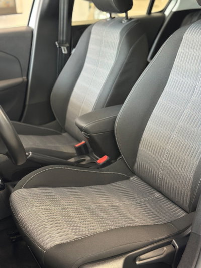 Opel Corsa 1.2 Edition (8)