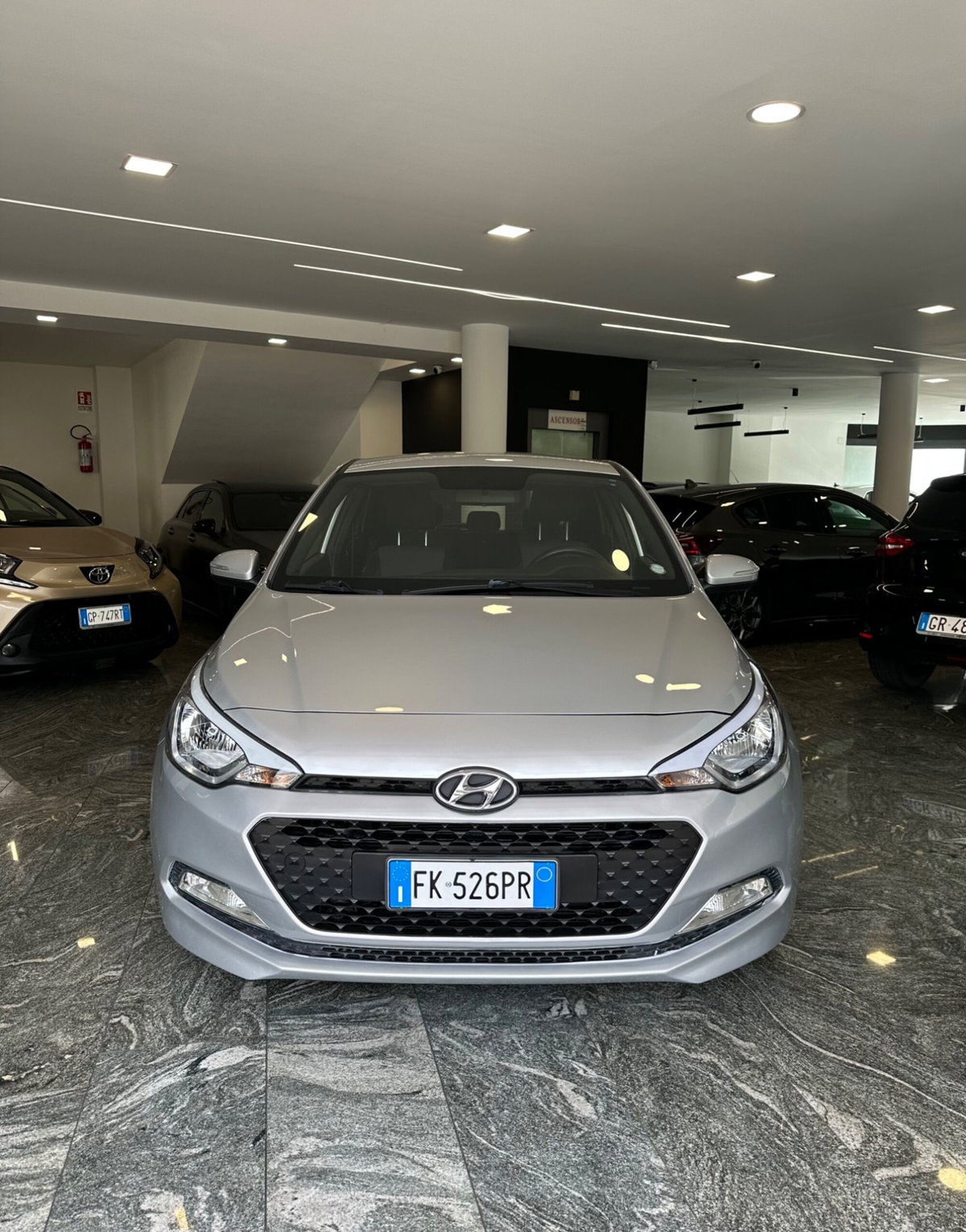 Hyundai i20 1.2 5 porte Classic (2)
