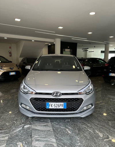 Hyundai i20 1.2 5 porte Classic (2)