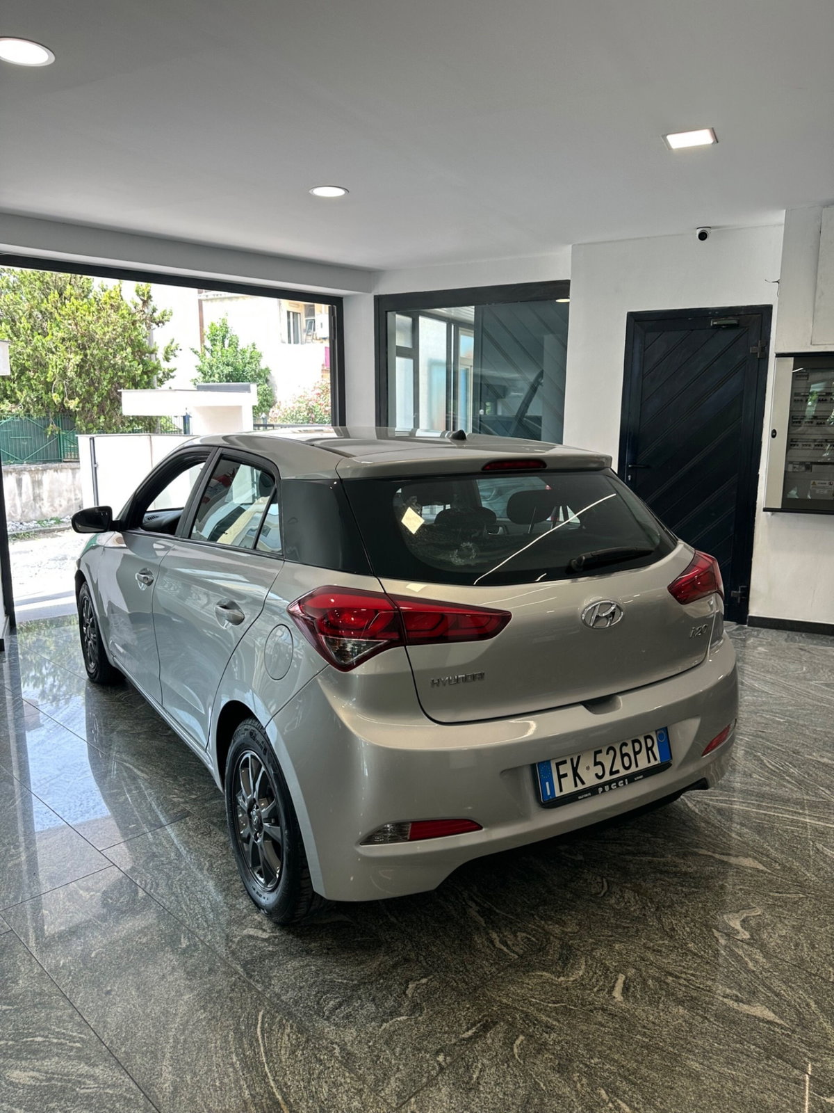 Hyundai i20 1.2 5 porte Classic (6)