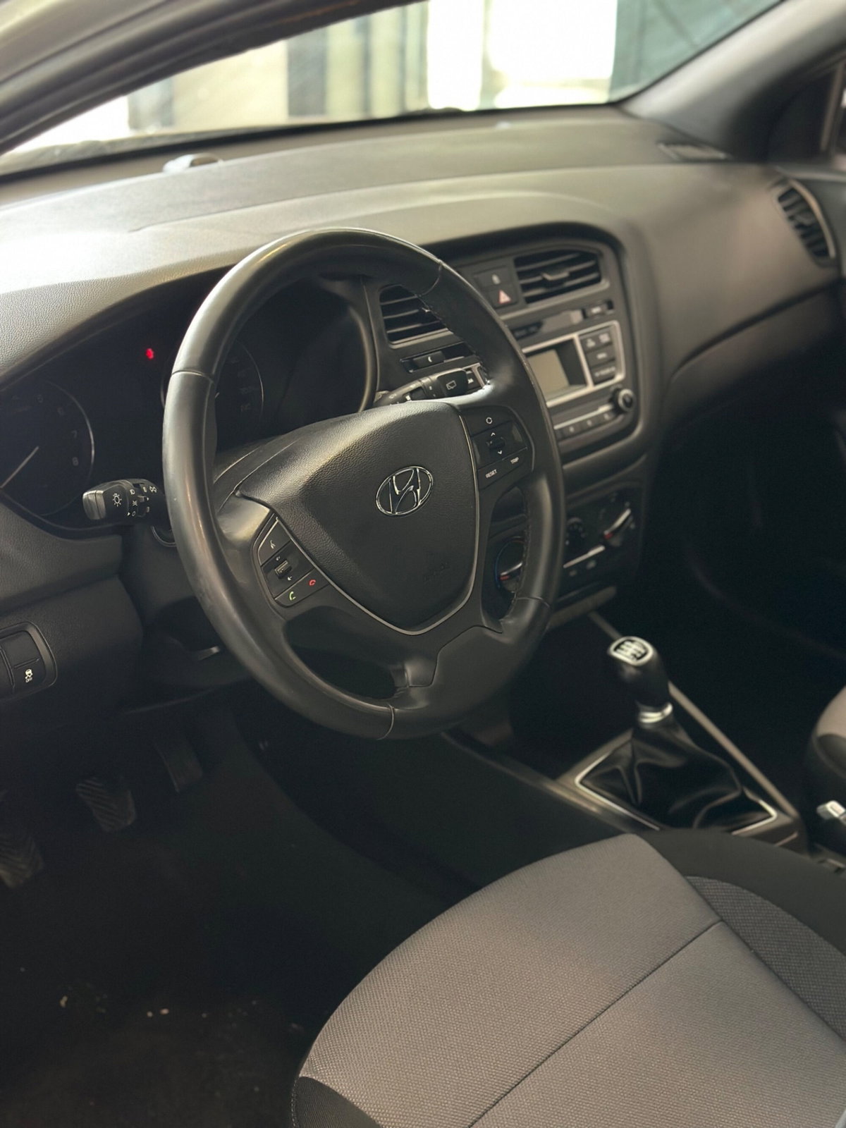 Hyundai i20 1.2 5 porte Classic (7)