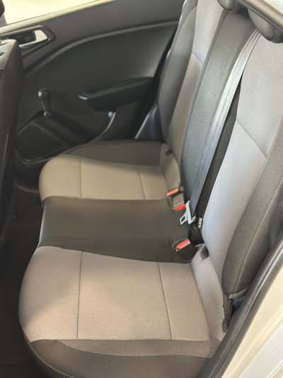 Hyundai i20 1.2 5 porte Classic (9)