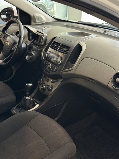 Chevrolet Aveo 1.2 5 porte L (11)