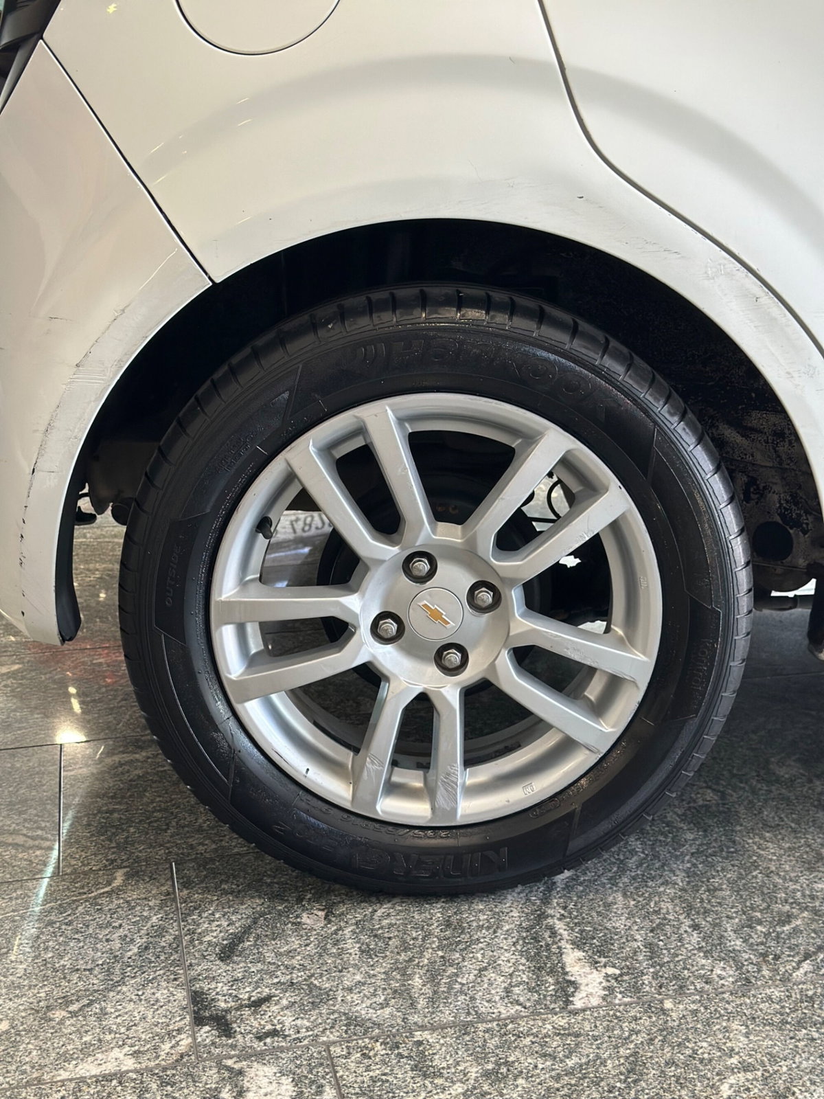 Chevrolet Aveo 1.2 5 porte L (13)