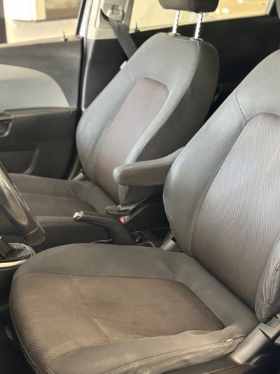 Chevrolet Aveo 1.2 5 porte L (8)